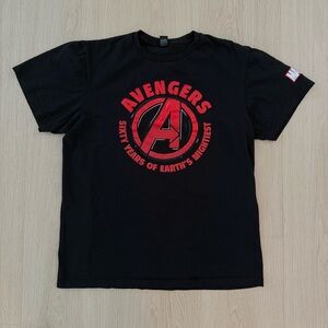 Avenger’s Sixtieth anniversary staff T shirt Marvel size medium